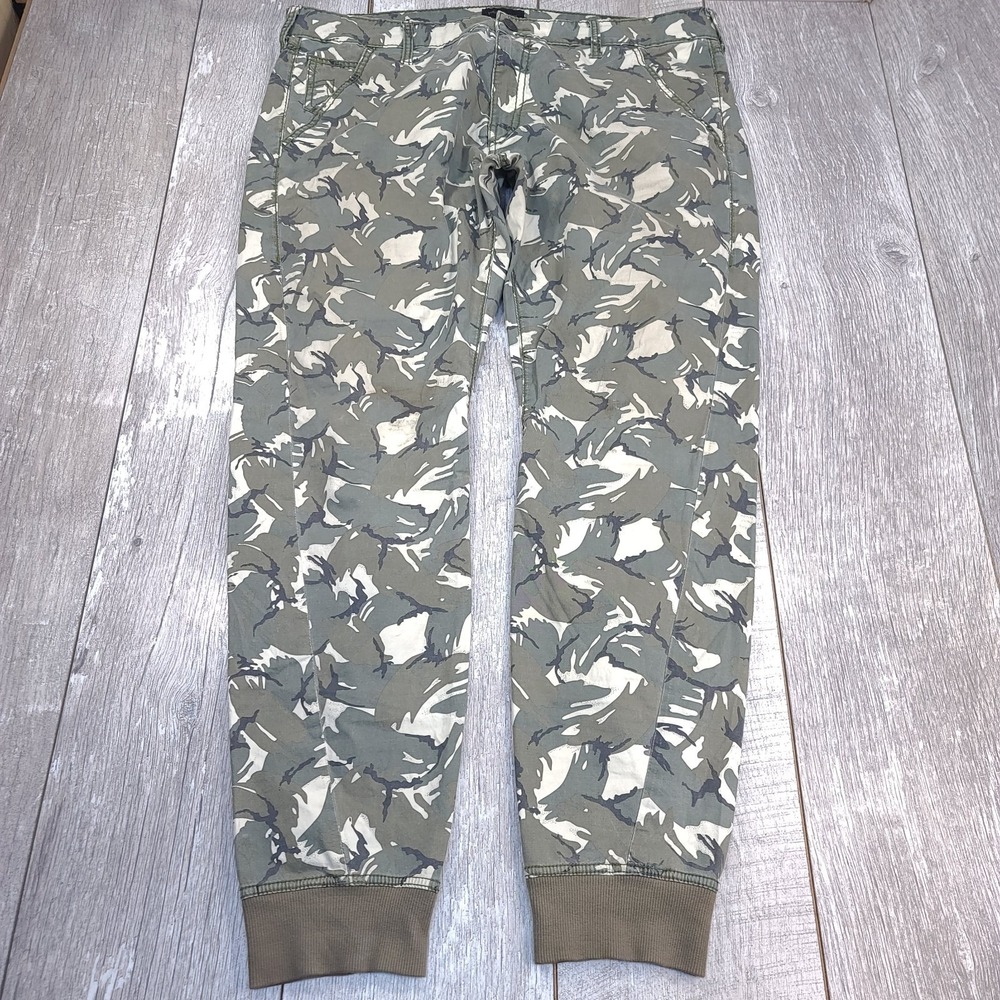 True Religion Pants Mens Size 38 Camo Runner Lightweight Jogger Drawstring Pant
